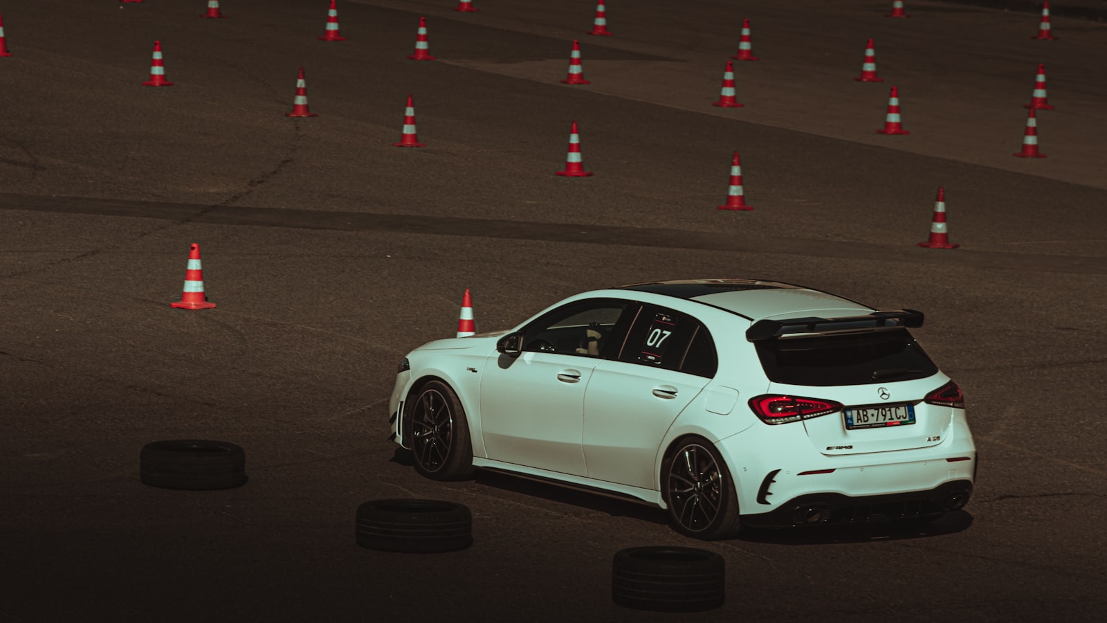 Dyno performans testi yapılan araç